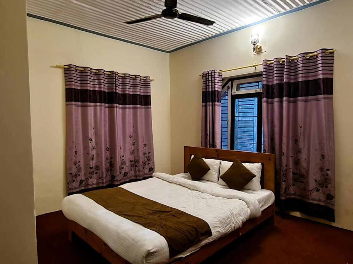 Dharma Backpackers Hostel Pokhara Exterior photo