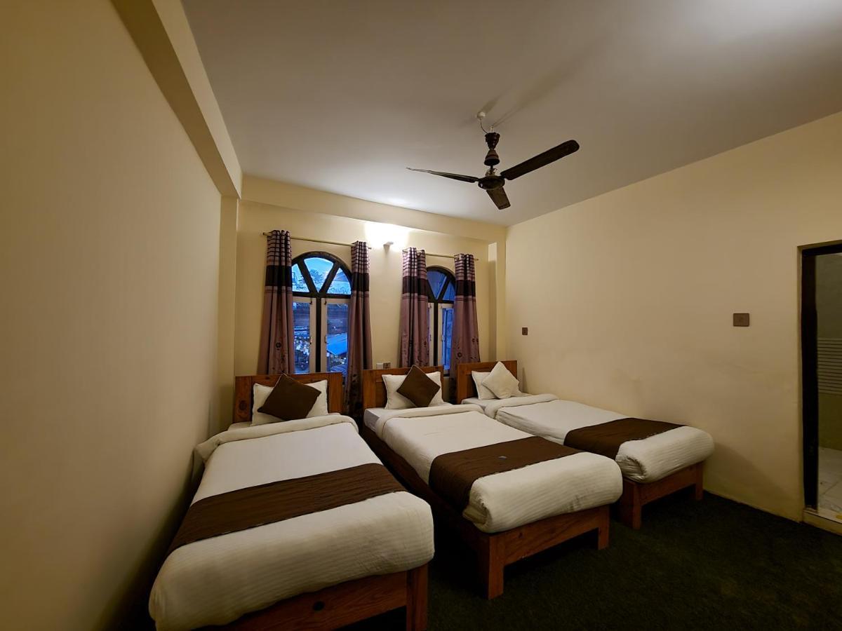 Dharma Backpackers Hostel Pokhara Exterior photo