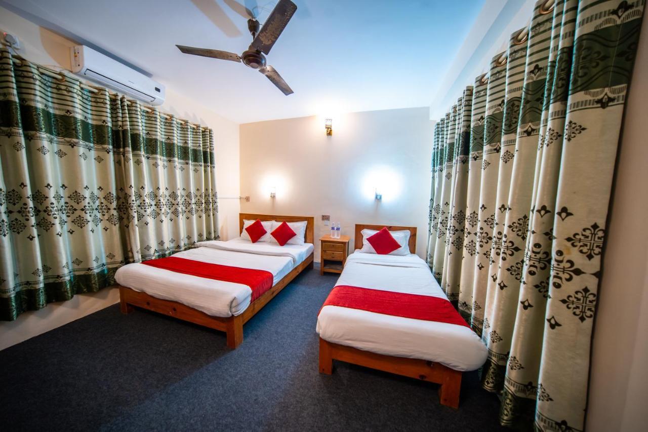 Dharma Backpackers Hostel Pokhara Exterior photo