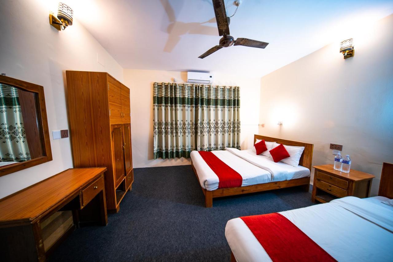 Dharma Backpackers Hostel Pokhara Exterior photo