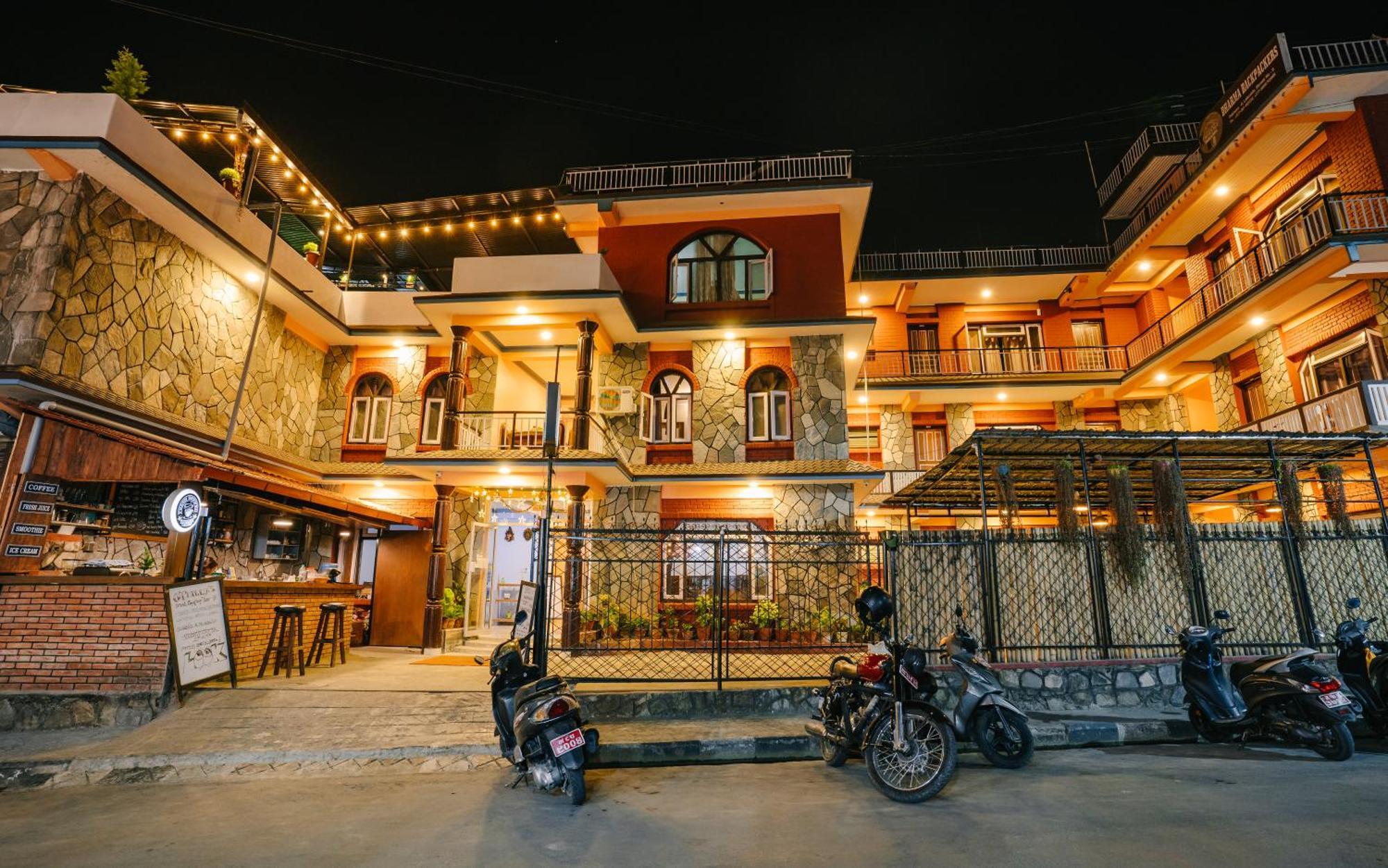Dharma Backpackers Hostel Pokhara Exterior photo